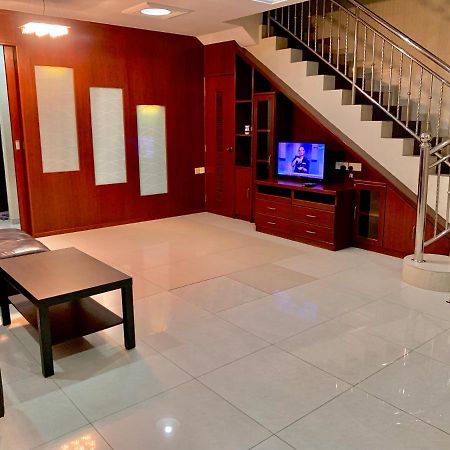 Awani Homestay Seberang Jaya Permatang Janggus 外观 照片