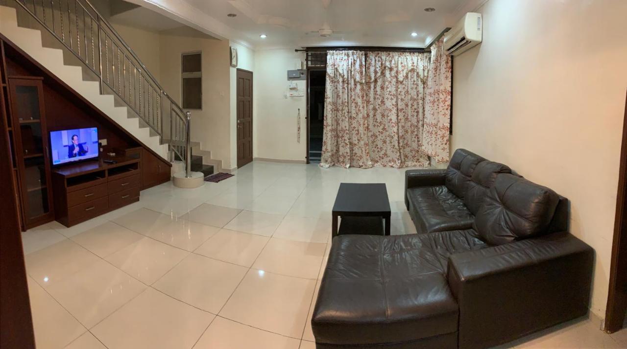Awani Homestay Seberang Jaya Permatang Janggus 外观 照片