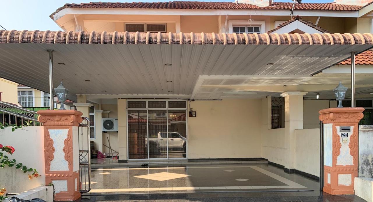 Awani Homestay Seberang Jaya Permatang Janggus 外观 照片